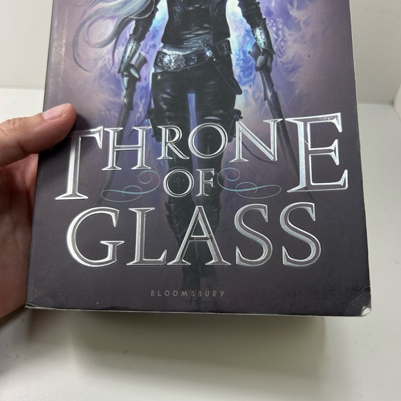 Throne of Glass Book by Sarah J. Maas - Picture 8 of 12